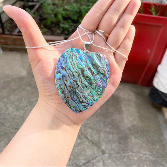 Jewelry - Sterling silver abalone shell heart pendant